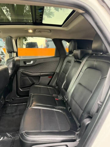 2020 Ford Escape SEL