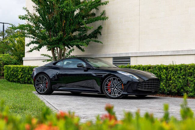 2024 Aston Martin DB12 V8
