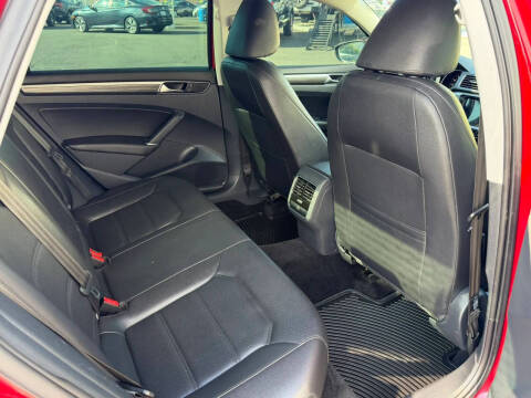 2017 Volkswagen Passat 1.8T SE