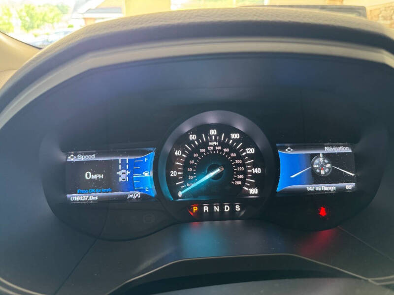 2023 Ford Edge Titanium