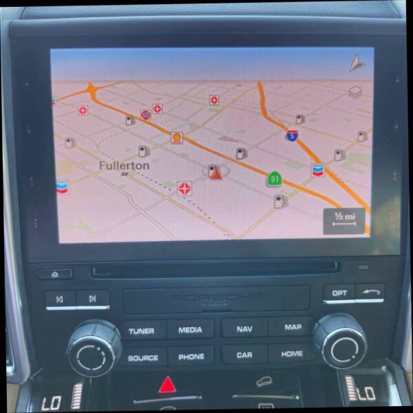 2018 Porsche Cayenne Platinum Edition