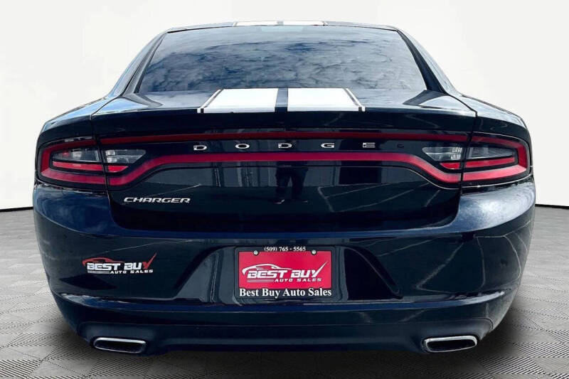2016 Dodge Charger SE