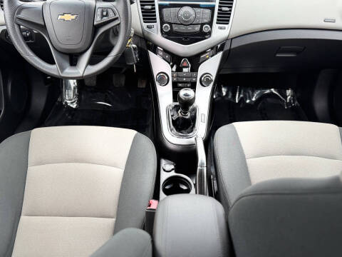 2012 Chevrolet Cruze LS