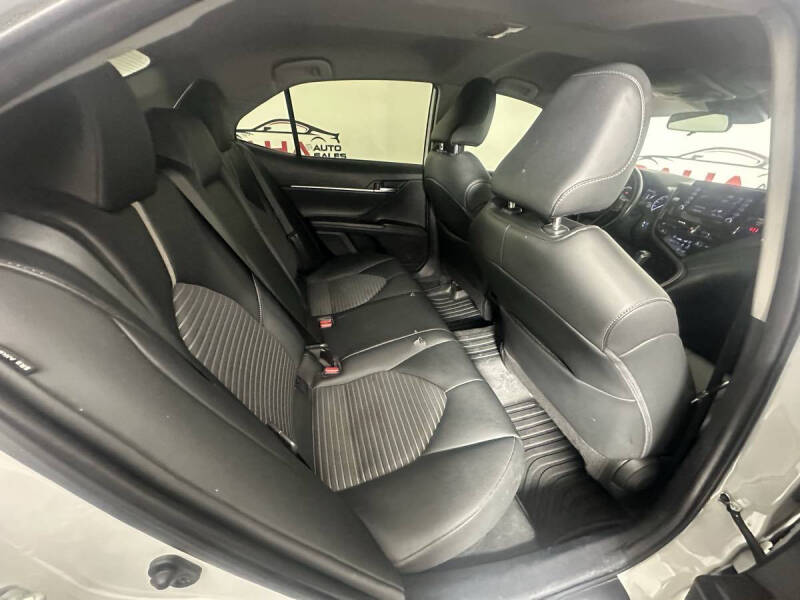 2022 Toyota Camry Hybrid