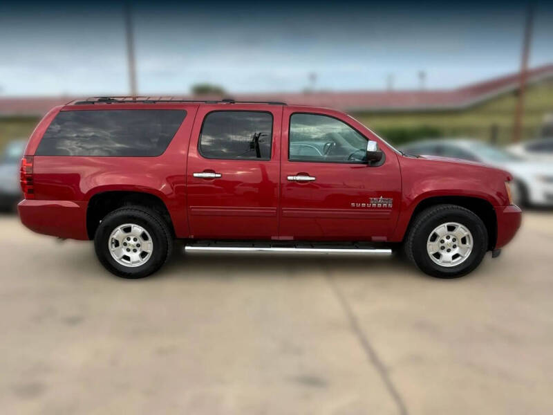 2013 Chevrolet Suburban LS