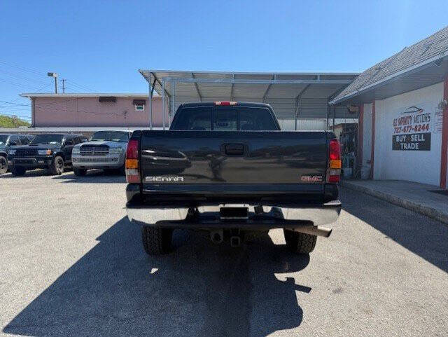2005 GMC Sierra 2500HD