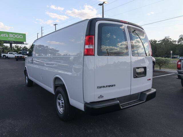 2026 GMC Savana 2500