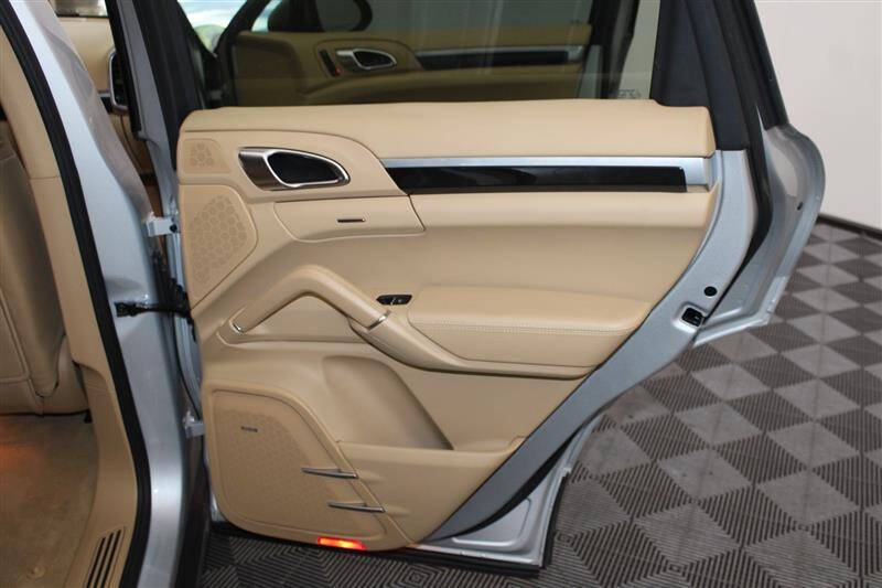 2012 Porsche Cayenne