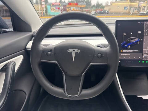 2019 Tesla Model 3 Standard Range Plus