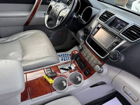 2013 Toyota Highlander Hybrid Limited