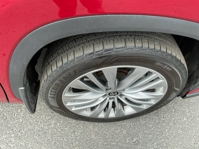 2023 Toyota Highlander Platinum