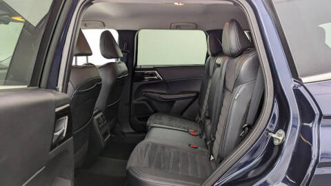 2024 Mitsubishi Outlander SE