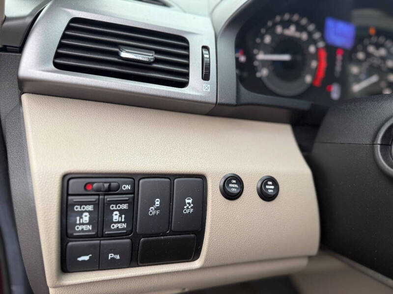 2012 Honda Odyssey Touring Elite