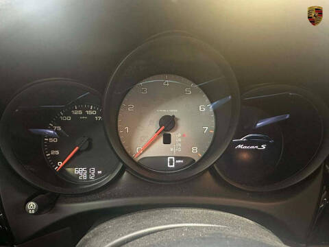 2015 Porsche Macan S