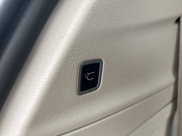 2023 Chrysler Pacifica Plug-In Hybrid Limited