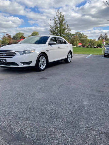 2017 Ford Taurus SEL