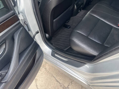 2013 BMW 5 Series 528i