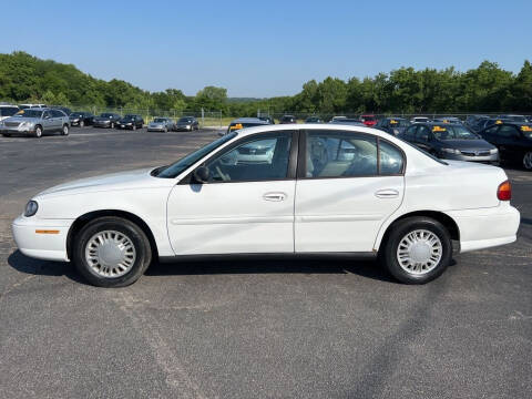 2005 Chevrolet Classic for sale at CARS PLUS CREDIT in Independence MO