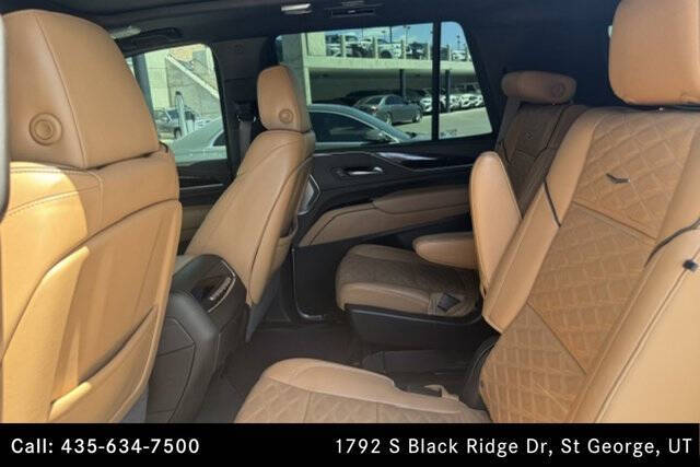 2022 Cadillac Escalade Sport