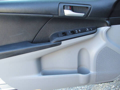 2012 Toyota Camry LE