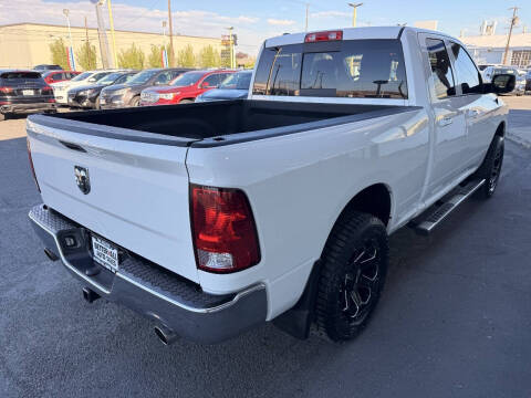 2017 RAM 1500 SLT