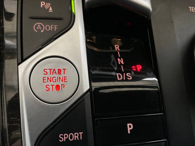 2024 BMW 3 Series 330i