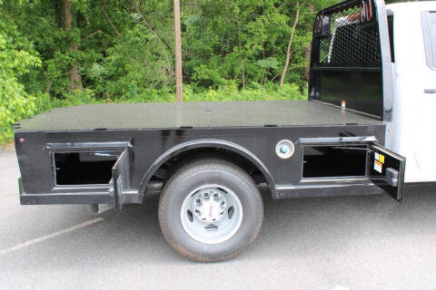 2025 GMC Sierra 3500HD CC Pro