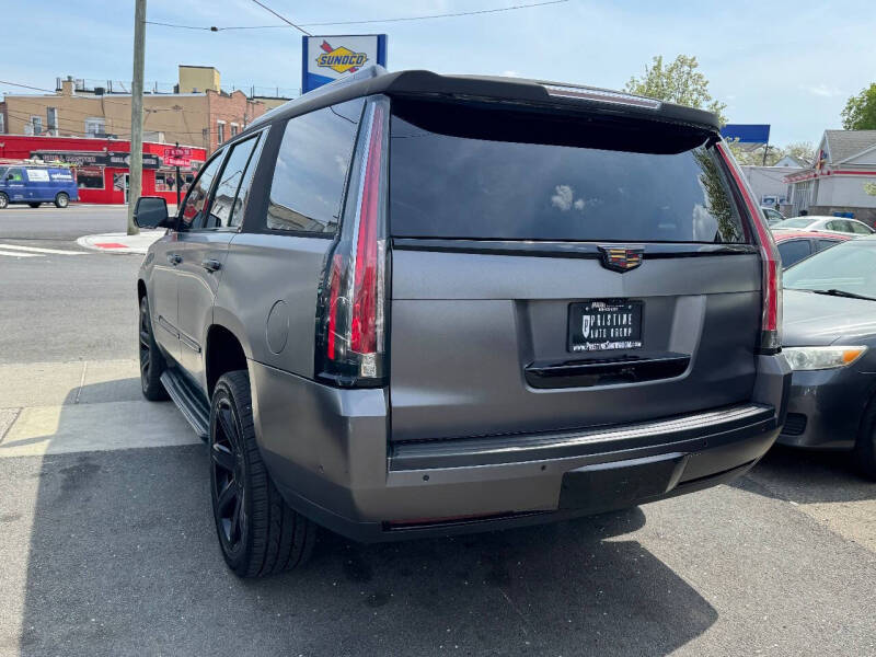 2017 Cadillac Escalade Luxury