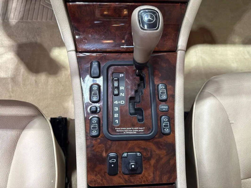 1999 Mercedes-Benz E-Class E 320