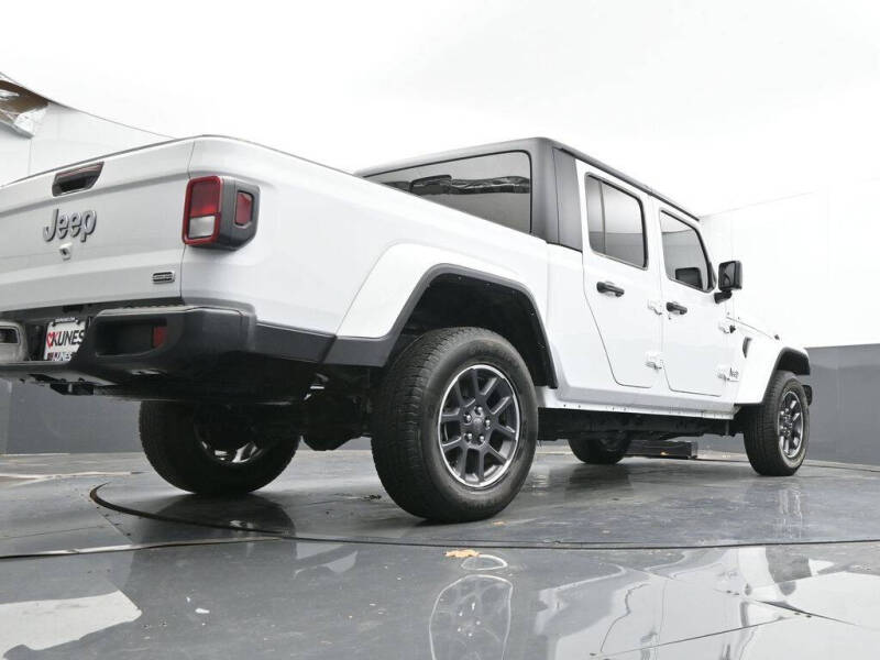 2023 Jeep Gladiator Overland