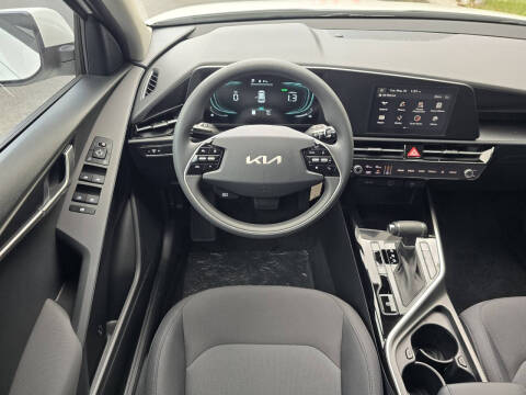 2026 Kia Niro LX