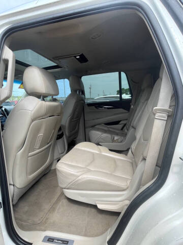 2015 Cadillac Escalade Luxury