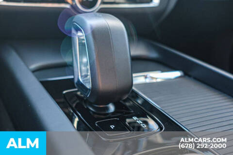 2024 Volvo S60 B5 Core Dark Theme