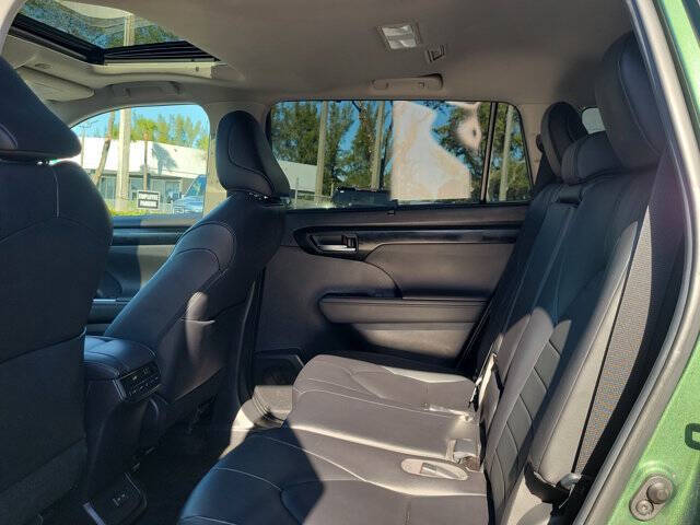 2023 Toyota Highlander XLE