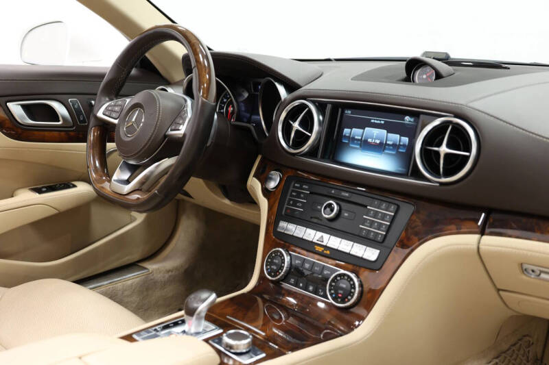 2017 Mercedes-Benz SL-Class