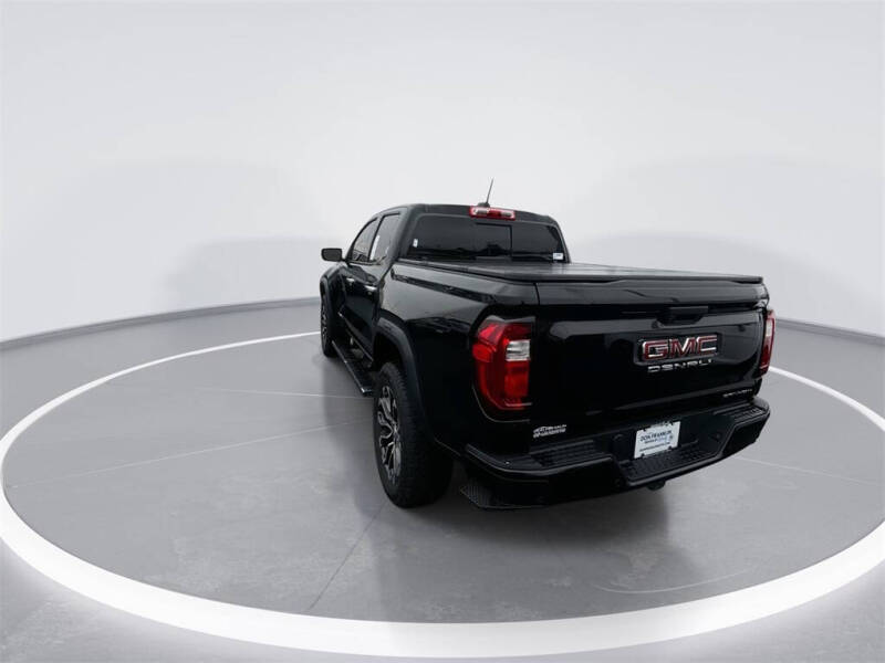 2024 GMC Canyon Denali
