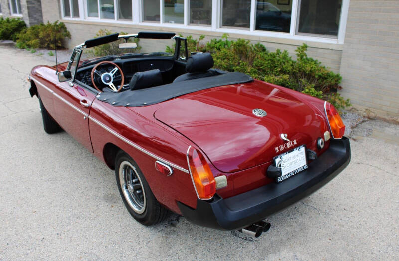 1977 MG B