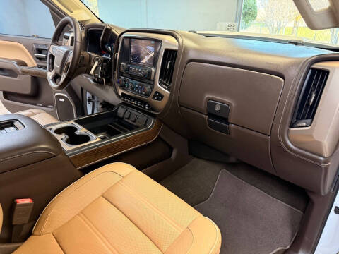 2018 GMC Sierra 2500HD Denali