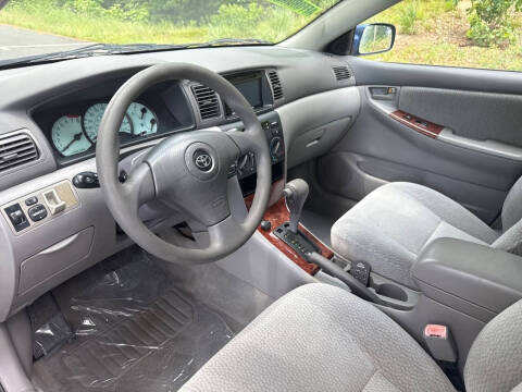 2004 Toyota Corolla LE