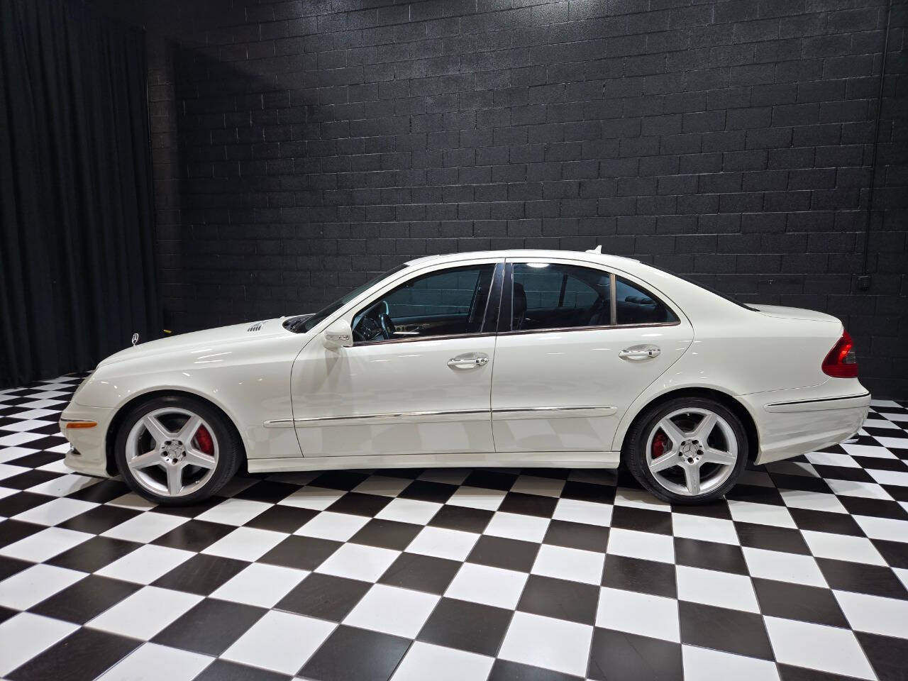 2009 Mercedes-Benz E-Class 3