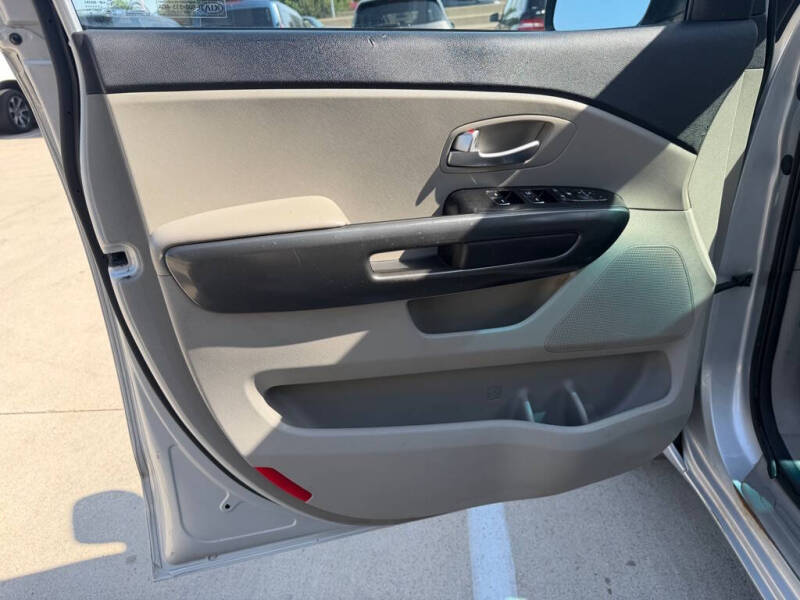 2020 Kia Sedona LX