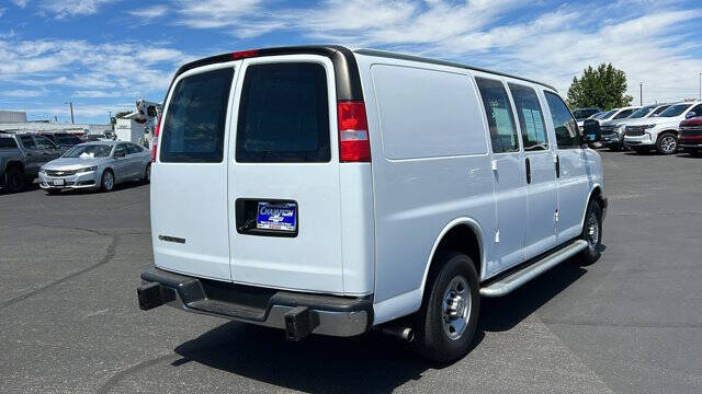 2022 Chevrolet Express 2500