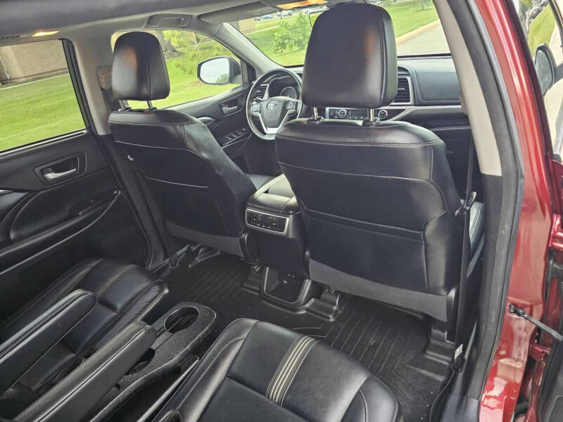 2017 Toyota Highlander