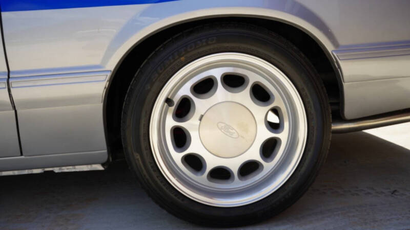 1990 Ford Mustang LX 5.0