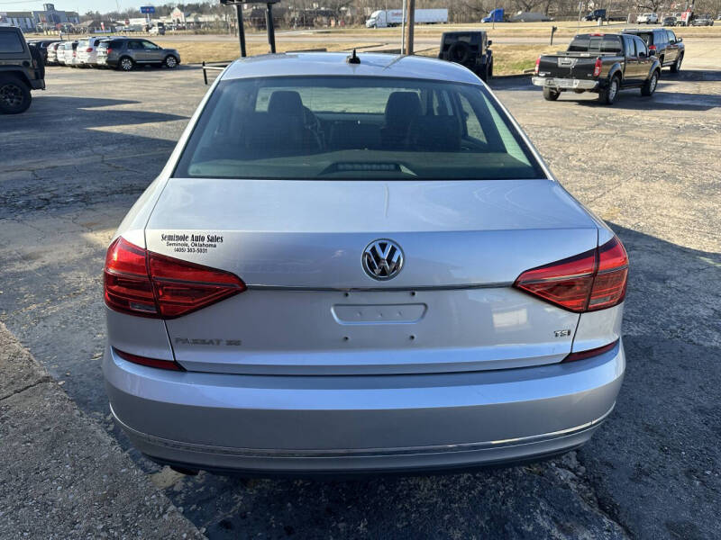 2016 Volkswagen Passat 1.8T SE