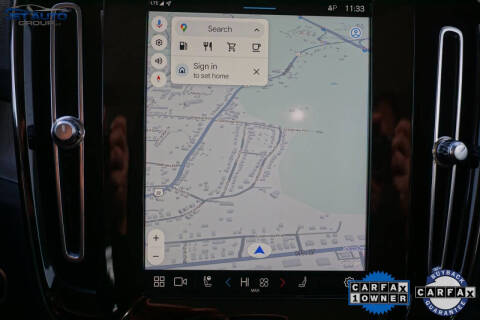 2023 Volvo XC40 B5 Ultimate Bright Theme