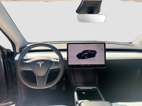 2024 Tesla Model Y Long Range