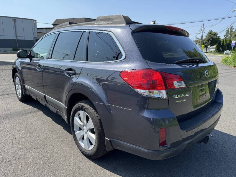 2011 Subaru Outback 2.5i Limited