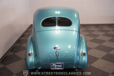 1940 Ford Deluxe