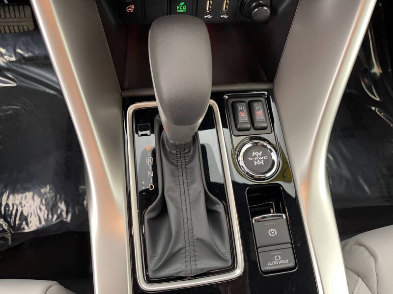 2026 Mitsubishi Eclipse Cross SE